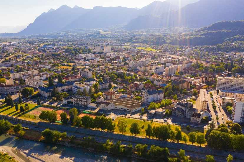 Location voiture et utilitaire à Albertville Rent a Car