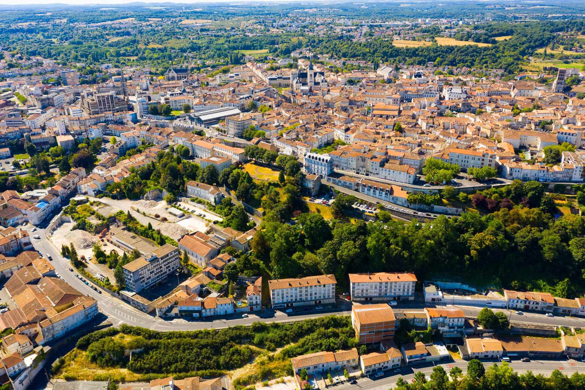 Location de véhicule - ANGOULEME GARE