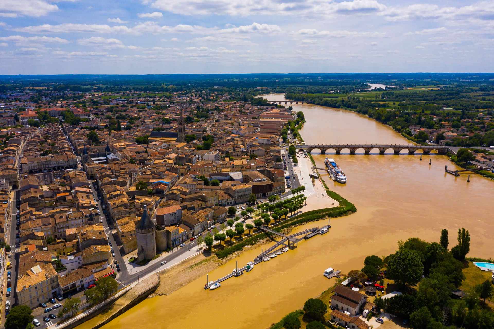 Location de véhicule - LIBOURNE