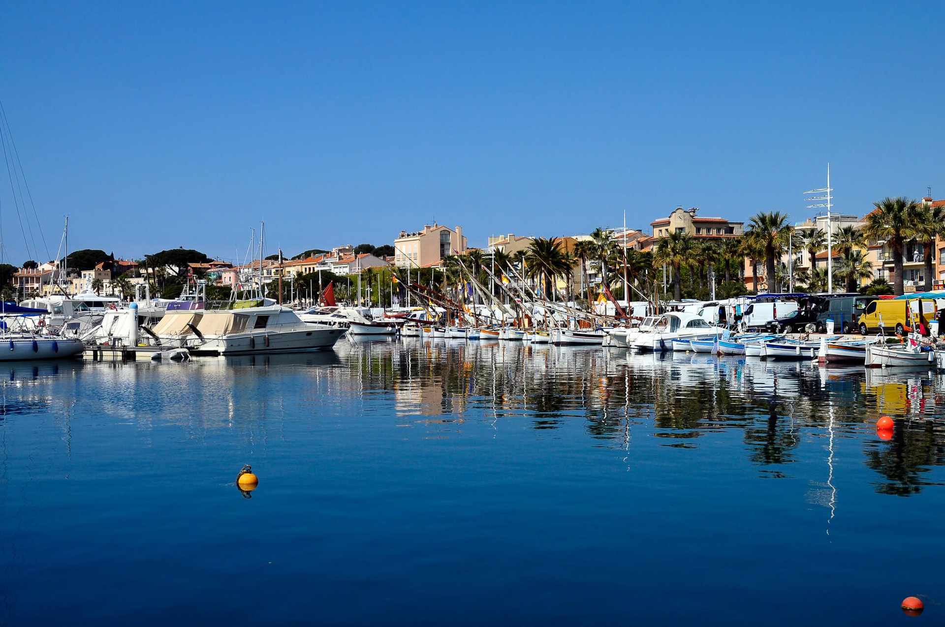 Location de véhicule - BANDOL GARE