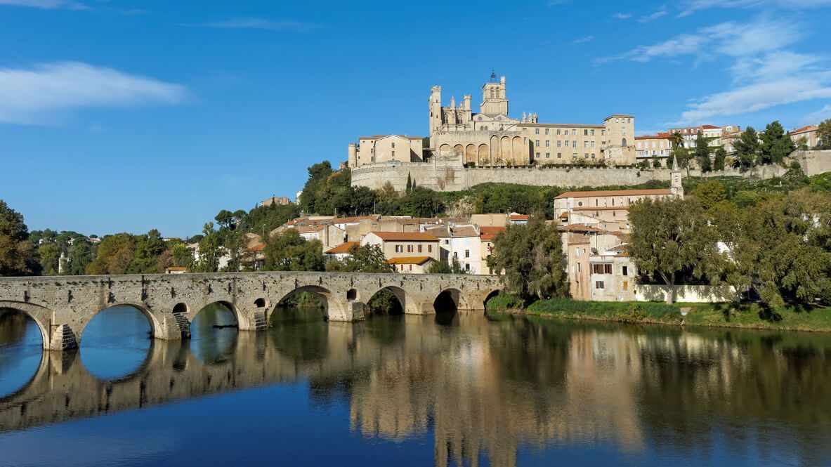 Location de véhicule - BEZIERS - GARE