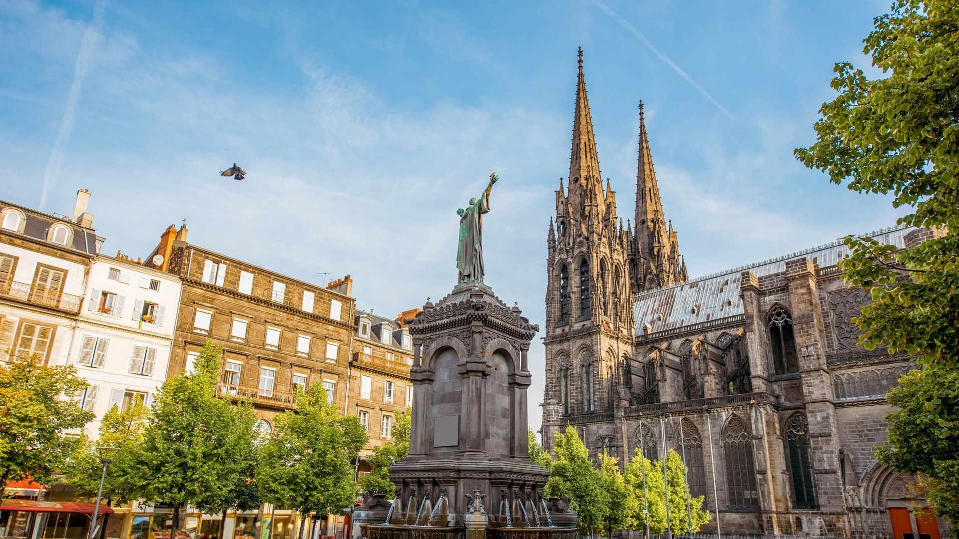 Location de véhicule - CLERMONT FERRAND