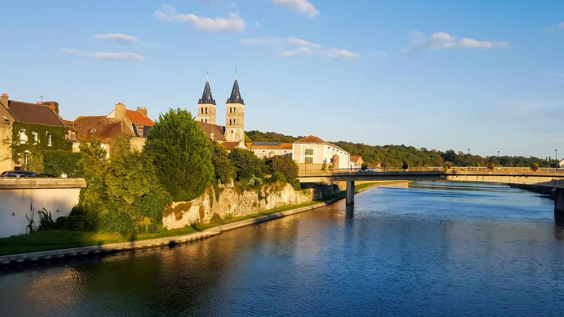 Location de véhicule - MELUN / DAMMARIE LES LYS