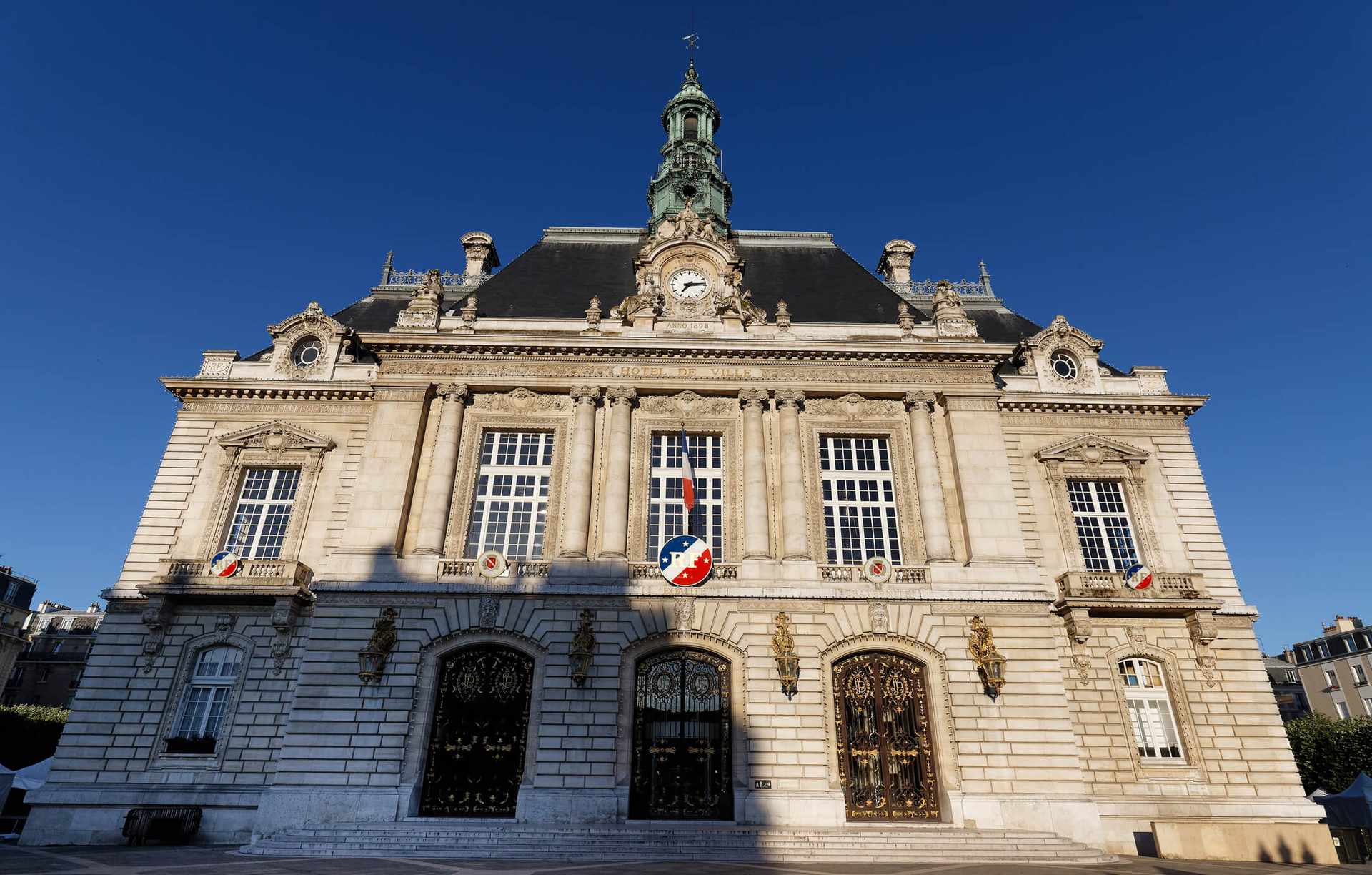 Location de véhicule - LEVALLOIS PERRET