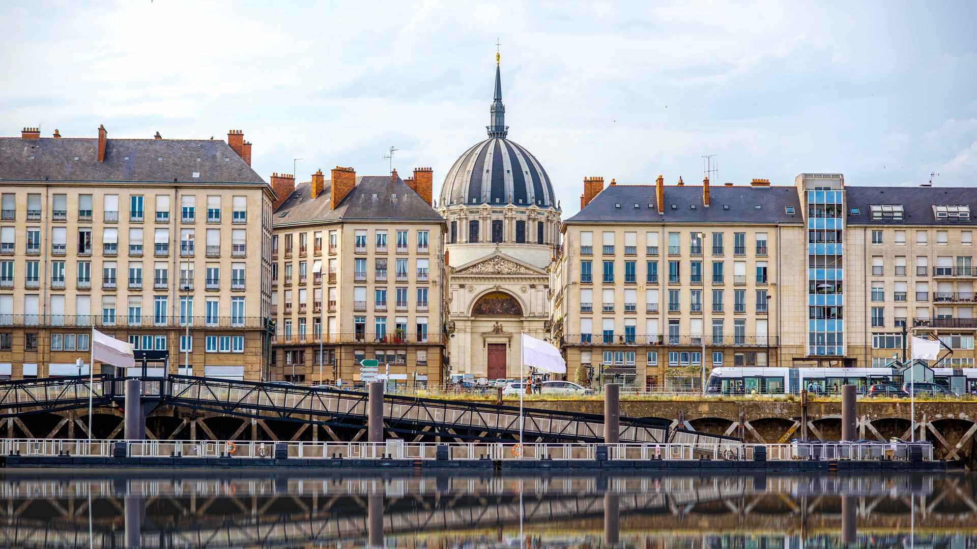 Location de véhicule - NANTES GARE