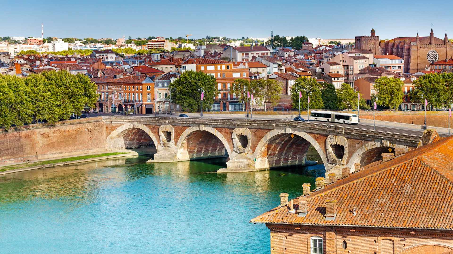 Location de véhicule - Toulouse (Location Sans Permis - Aixam)